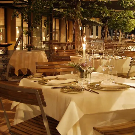 Hotell Grand De La Parma