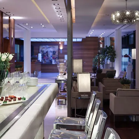 Ξενοδοχείο Grand De La Πάρμα