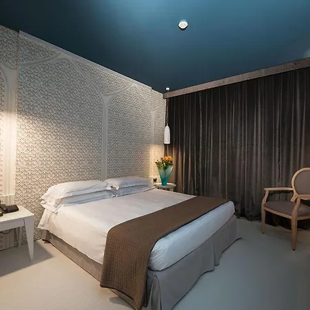 Отель Grand De La 5*