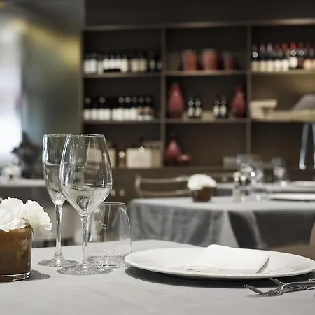 Hotel Grand De La 5*