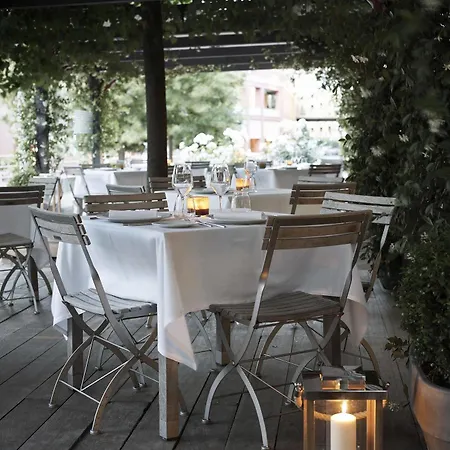 Ξενοδοχείο Grand De La