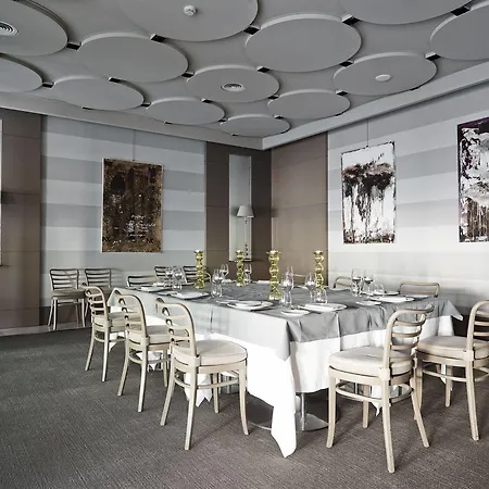 Отель Grand De La 5*