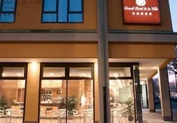 Grand De La מלון פארמה