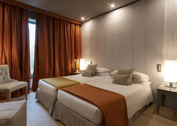 فندق Grand De La 5*