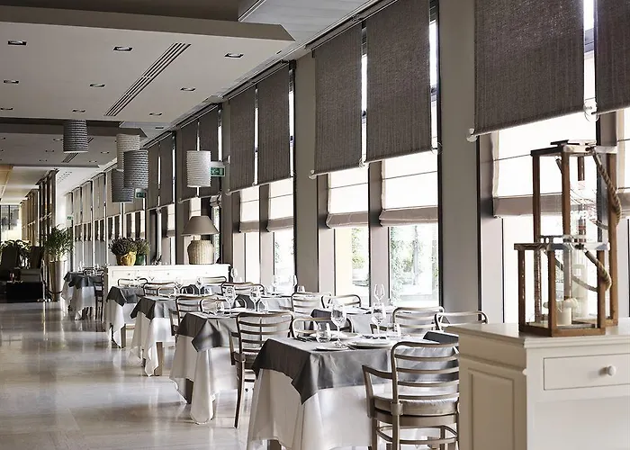 Hotel Grand De La 5*