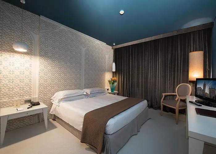 Hotel Grand De La 5*