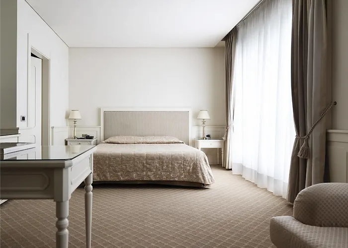 Szálloda Grand De La 5*
