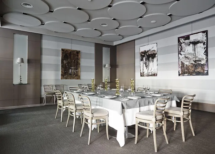 Hotel Grand De La 5*