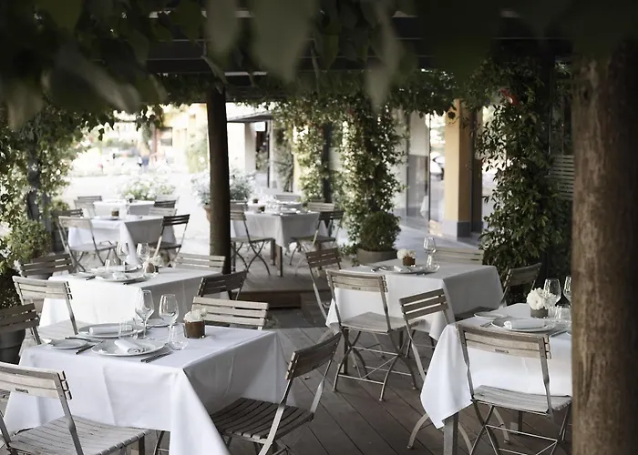 德拉别墅大酒店 5*